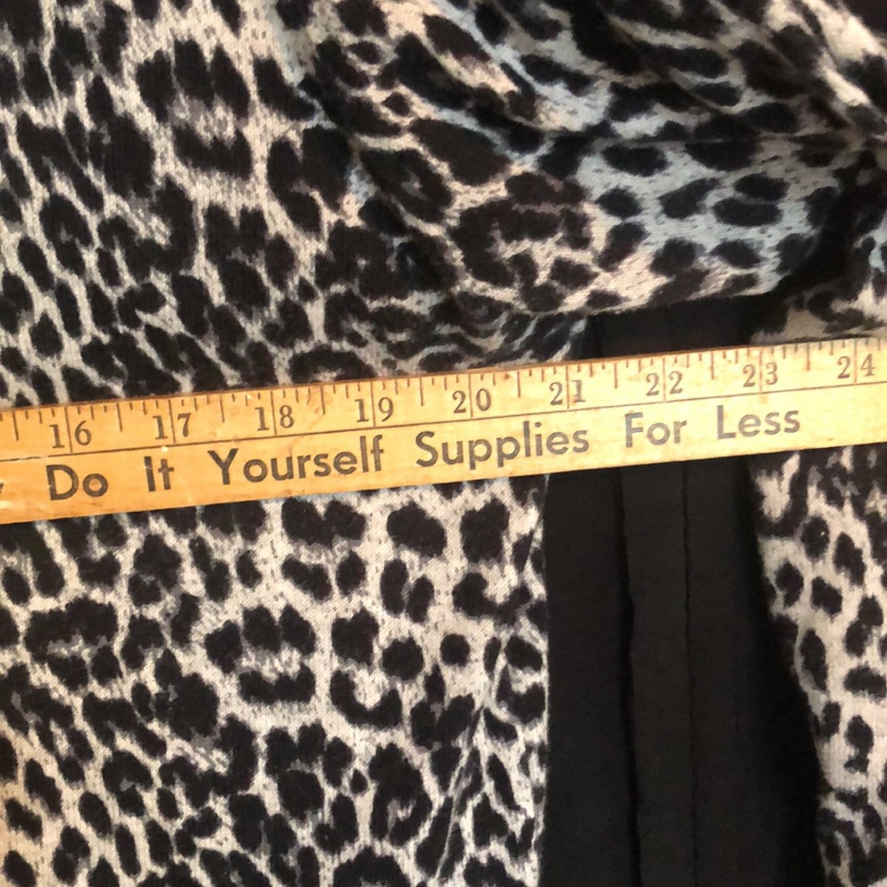 PRIMARK & DAISY FUENTES SZ L cheetah print sweater & black roll tab slee… - Picture 11 of 13
